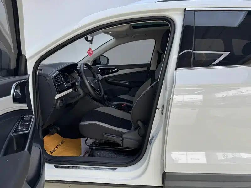 Jetta VS7 2023 280TSI Automatic Entry-Level Edition — миниатюра 17