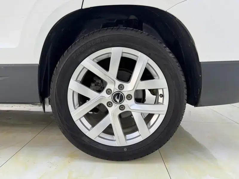 Jetta VS7 2023 280TSI Automatic Entry-Level Edition — миниатюра 9