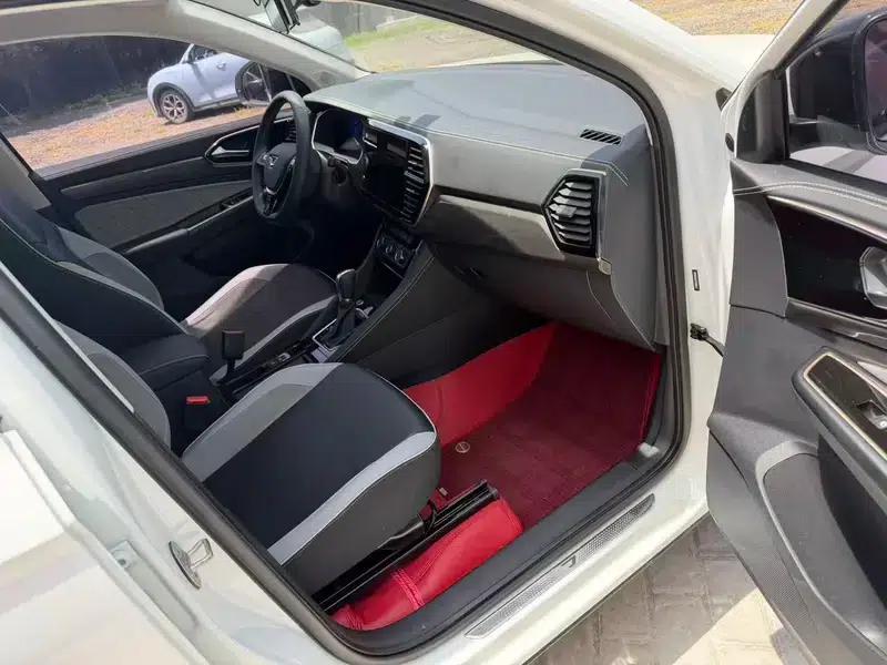 Jetta VS7 2023 280TSI Automatic High-Gloss Enjoy Edition — миниатюра 12