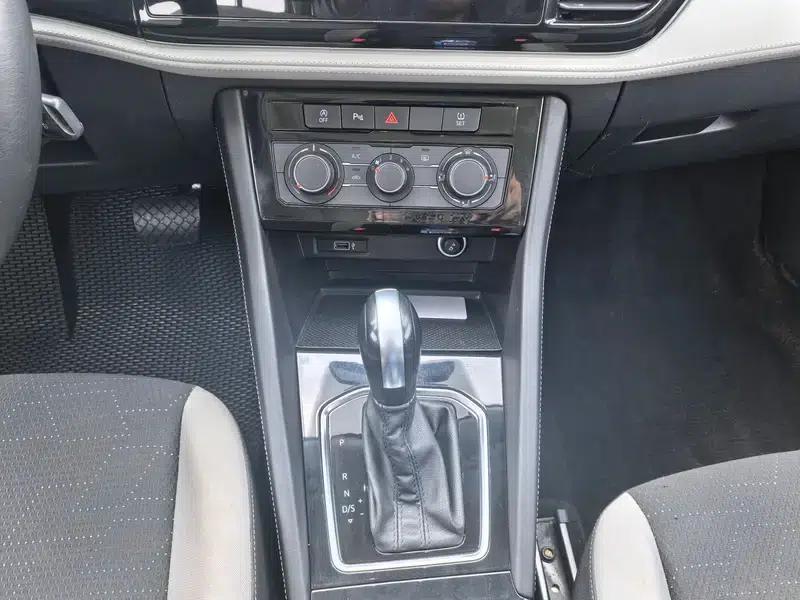 Jetta VS7 2022 280TSI Automatic Entry-Level Edition — миниатюра 15