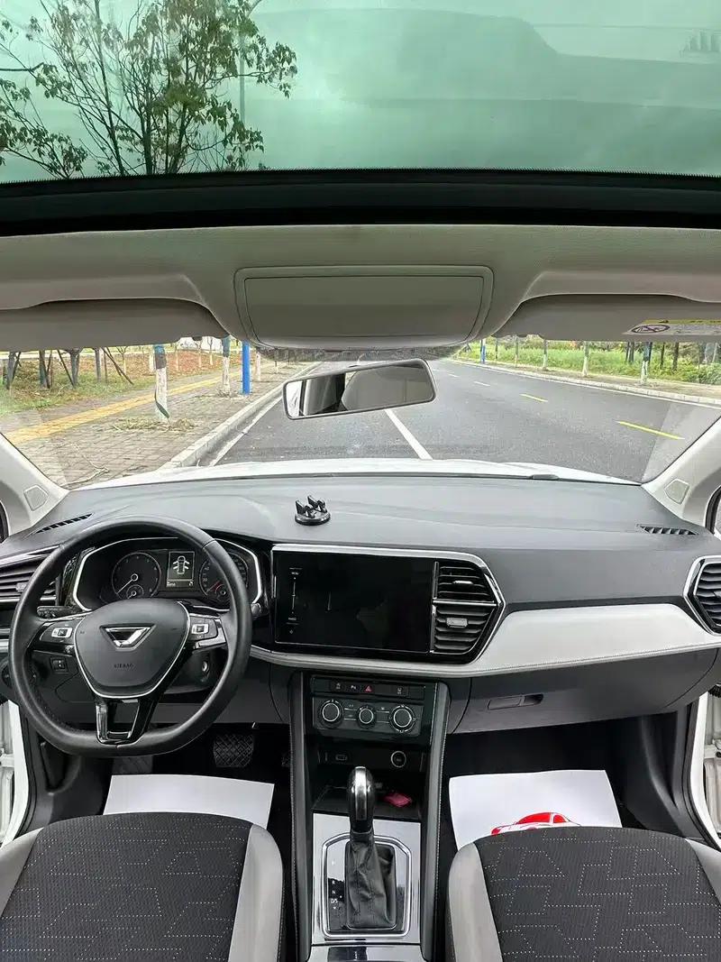 Jetta VS7 2021 Panda Edition 1.4T Automatic Glory Model — миниатюра 13