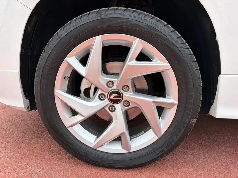 Jetta VS7 2024 280TSI Automatic Glory Edition — миниатюра 4