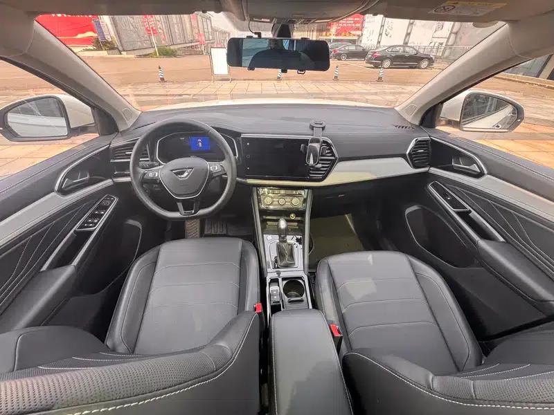 Jetta VS7 2023 280TSI Automatic Entry-Level Edition — миниатюра 11