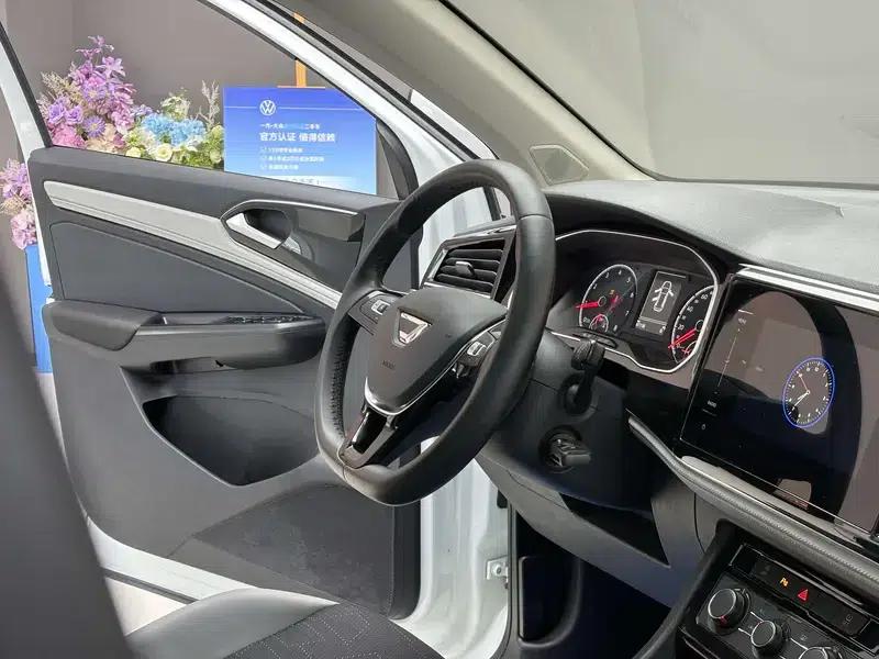 Jetta VS7 2023 280TSI Automatic Entry-Level Edition — миниатюра 11