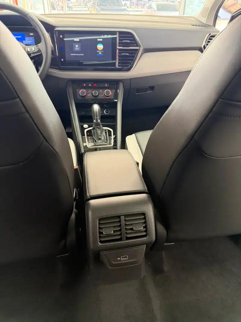 Jetta VS7 2023 280TSI Automatic High-Gloss Enjoy Edition — миниатюра 11