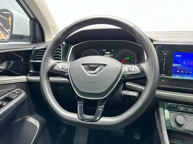 Jetta VS7 2023 280TSI Automatic Entry-Level Edition — миниатюра 16