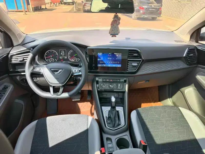 Jetta VS7 2020 1.4T Automatic Entry-Level Edition — миниатюра 7