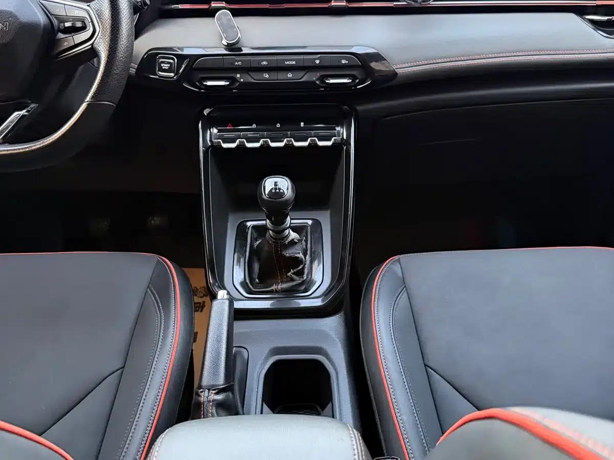Baojun RS-3 2020 1.5L Manual Intelligent Luxury Edition — миниатюра 6