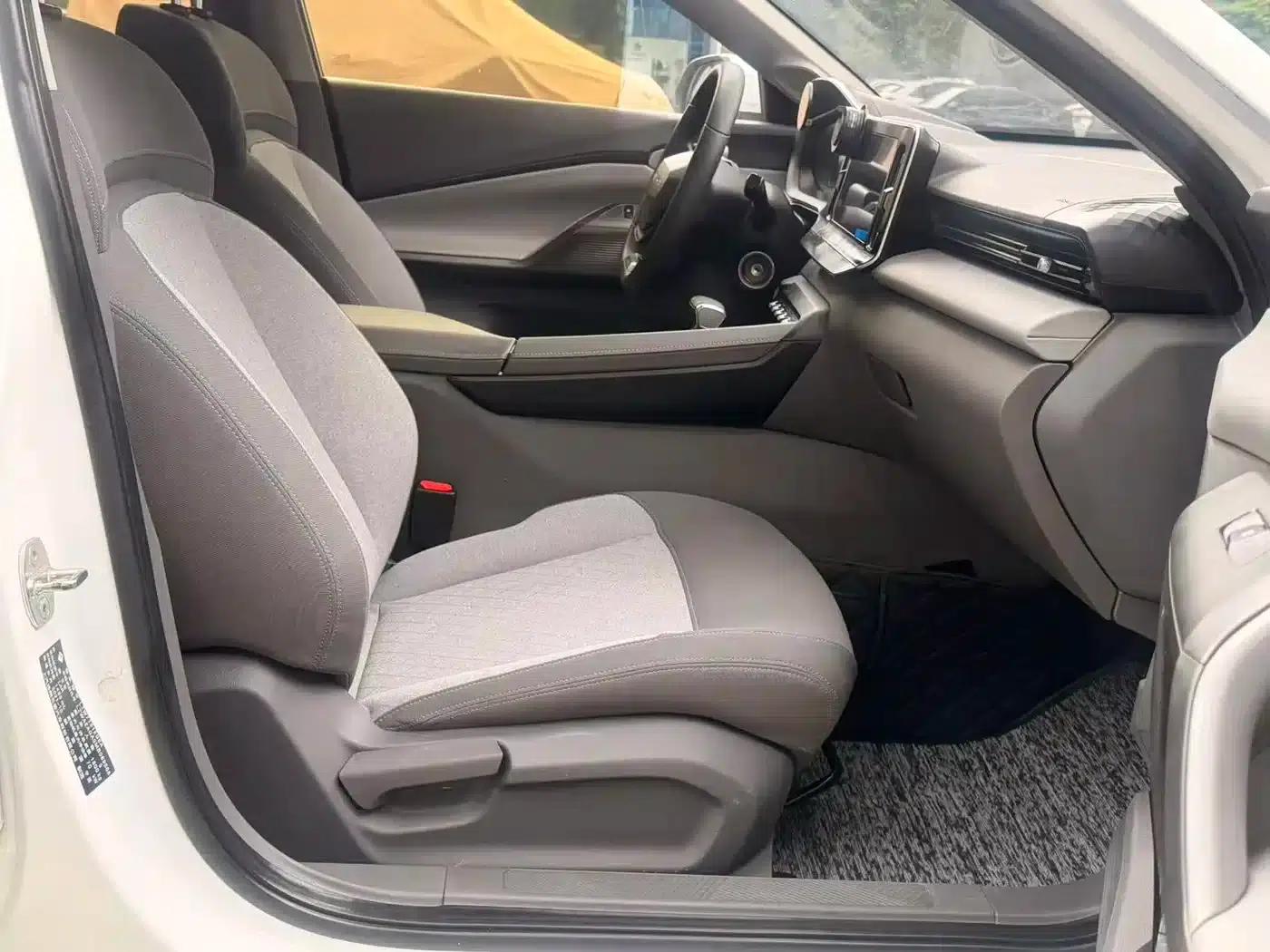 Baojun RC-5 2020 1.5L CVT Smart Elite Edition — миниатюра 16