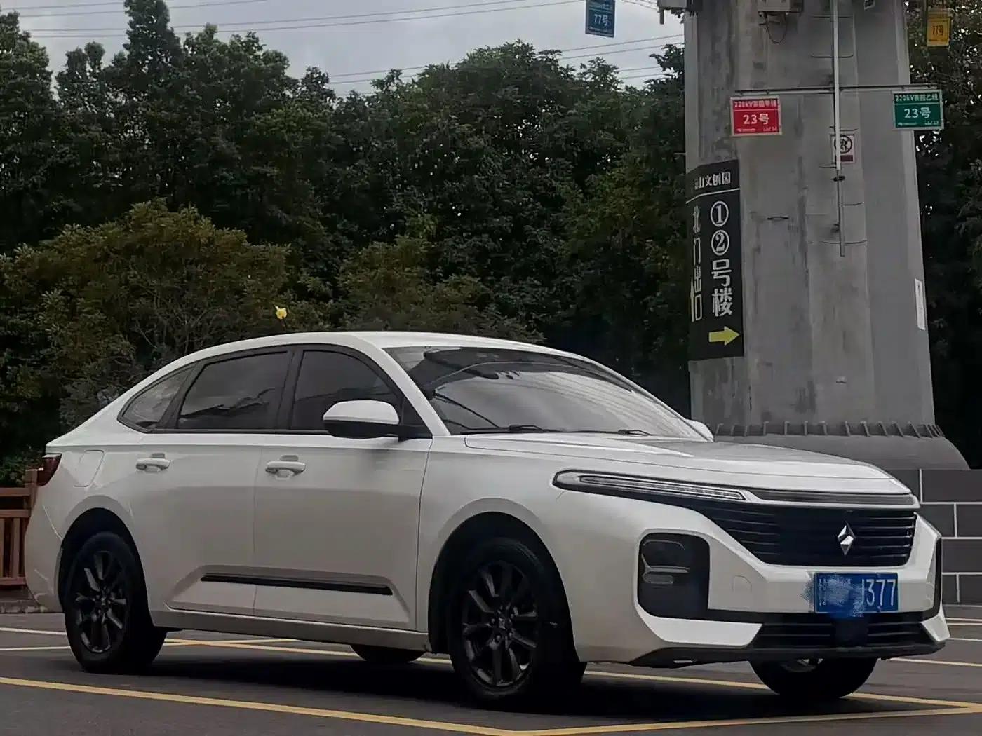 Baojun RC-5 2020 1.5L CVT Smart Elite Edition — миниатюра 3