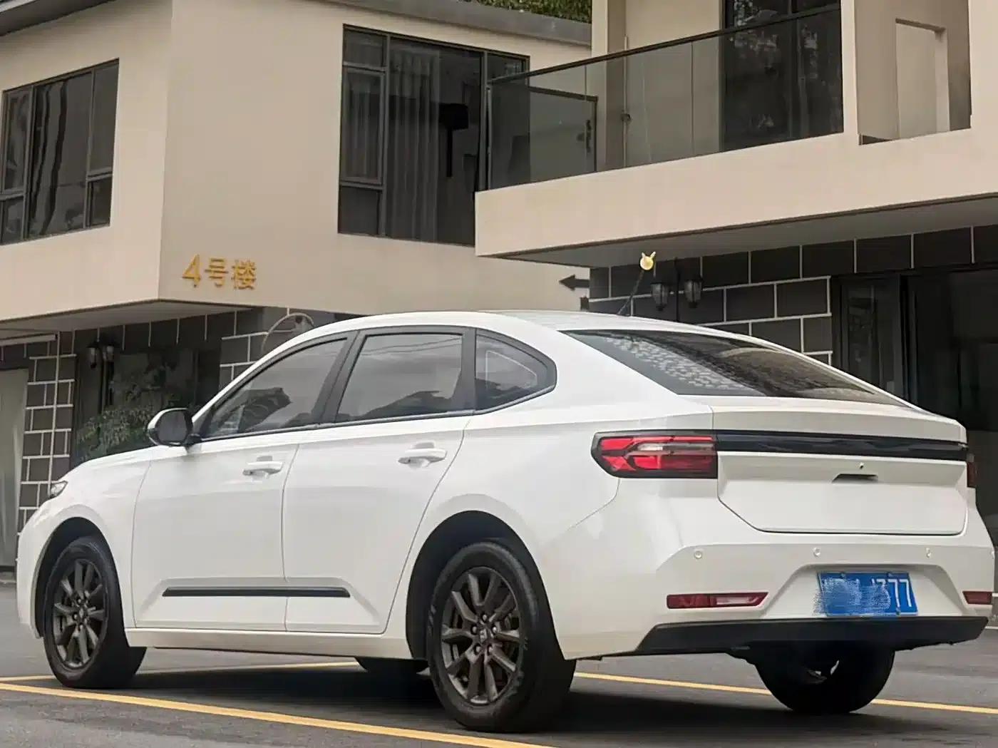 Baojun RC-5 2020 1.5L CVT Smart Elite Edition — миниатюра 4