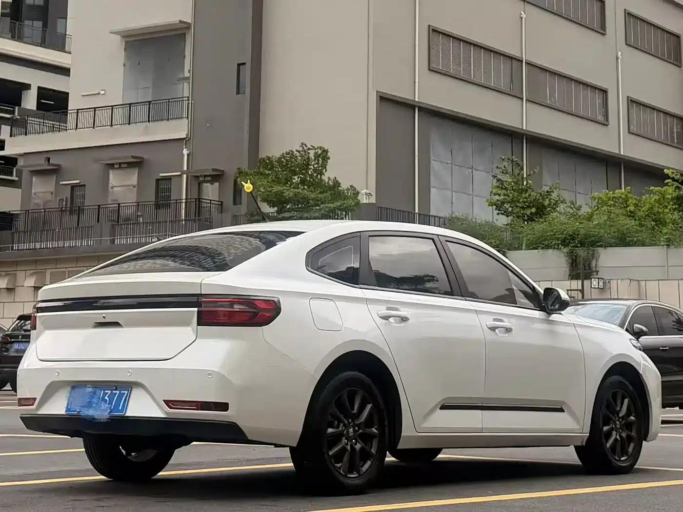 Baojun RC-5 2020 1.5L CVT Smart Elite Edition — миниатюра 6