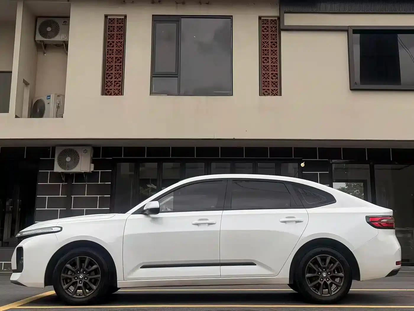 Baojun RC-5 2020 1.5L CVT Smart Elite Edition — миниатюра 7