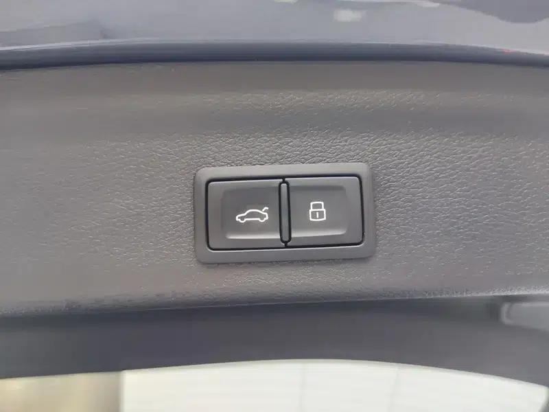Audi Q3 2023 35 TFSI Fashion Dynamic Edition — миниатюра 11