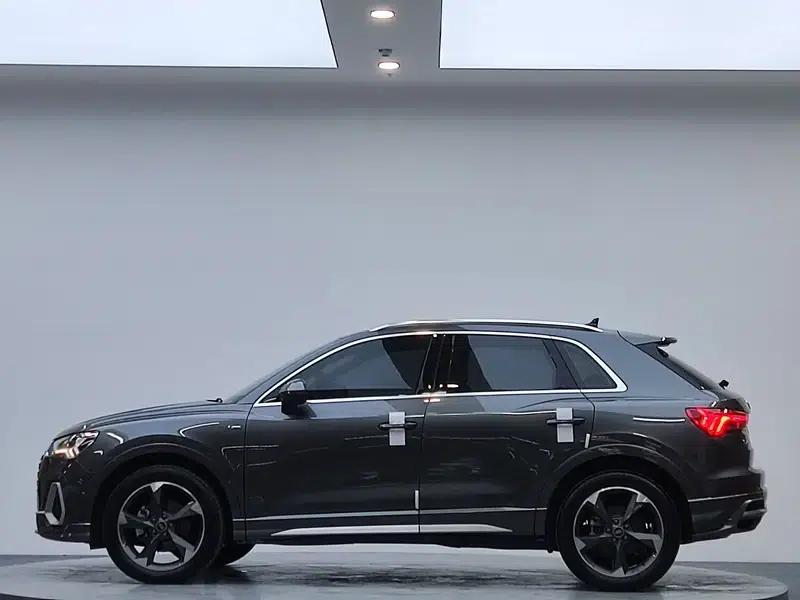 Audi Q3 2023 35 TFSI Fashion Dynamic Edition — миниатюра 4