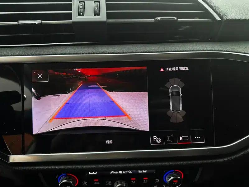 Audi Q3 2023 35 TFSI Fashion Dynamic Edition — миниатюра 13