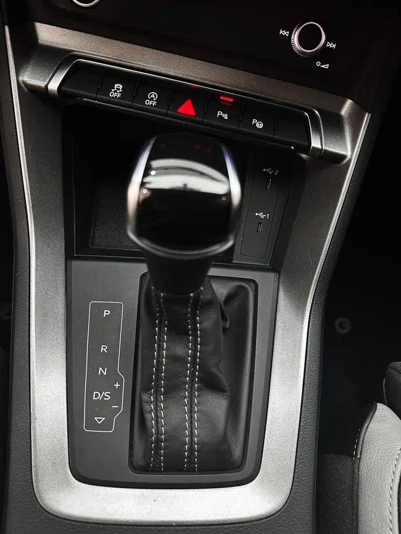 Audi Q3 2023 35 TFSI Fashion Dynamic Edition — миниатюра 19