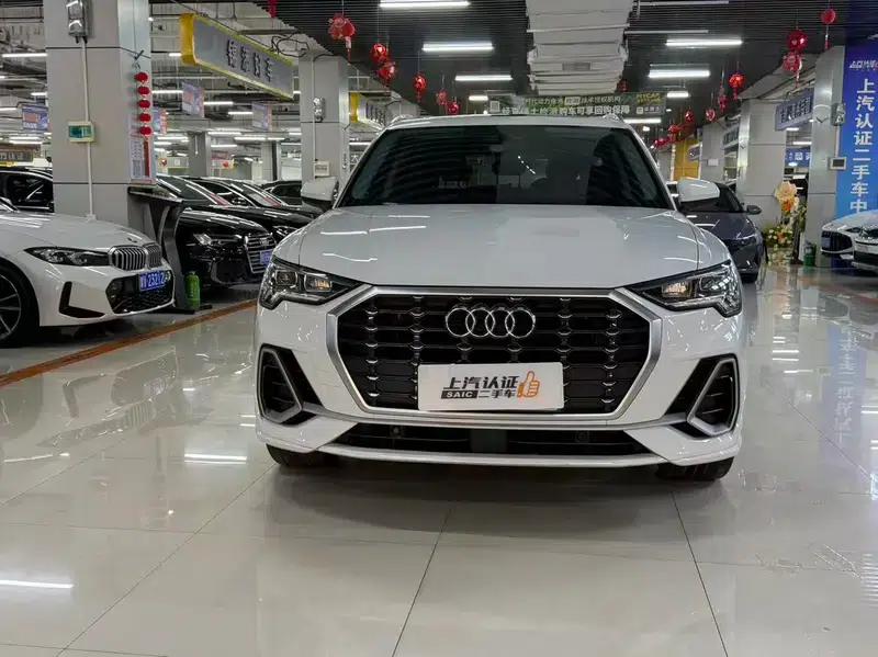 Audi Q3 2022 35 TFSI Fashion Dynamic Edition — миниатюра 2