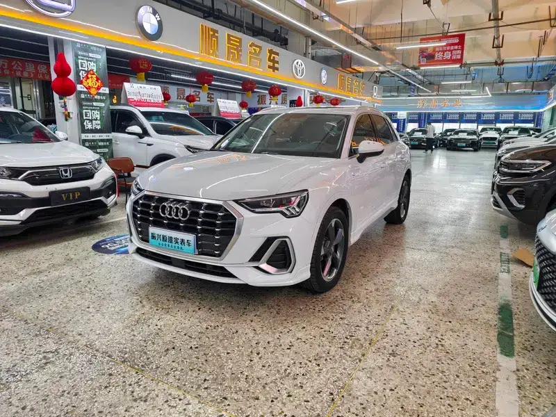 Audi Q3 2020 35 TFSI Fashion Dynamic Edition — миниатюра 1