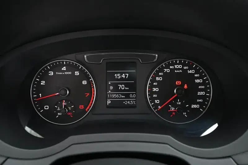 Audi Q3 2016 40 TFSI quattro All-Wheel Drive Sport — миниатюра 13