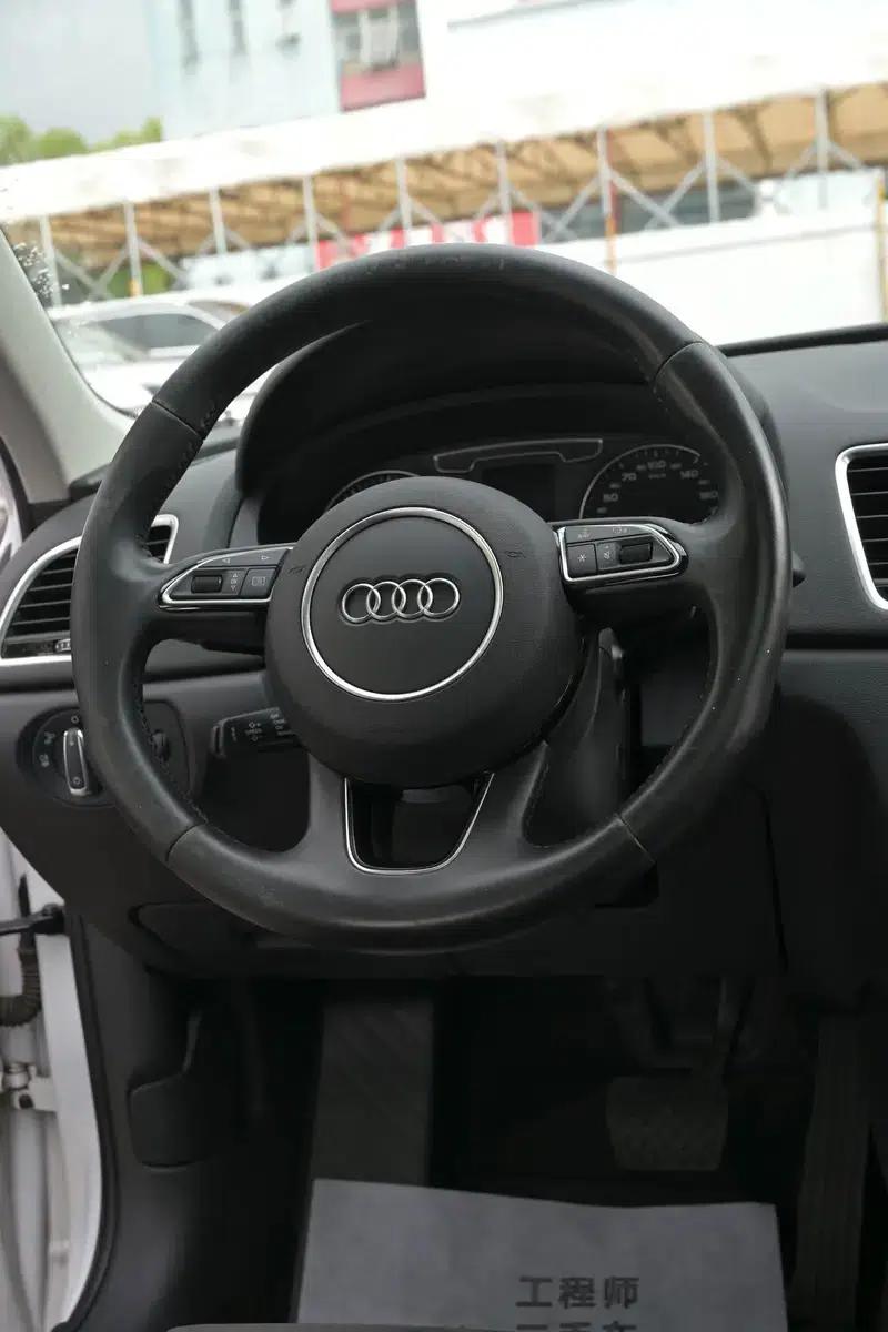 Audi Q3 2016 40 TFSI quattro All-Wheel Drive Sport — миниатюра 9