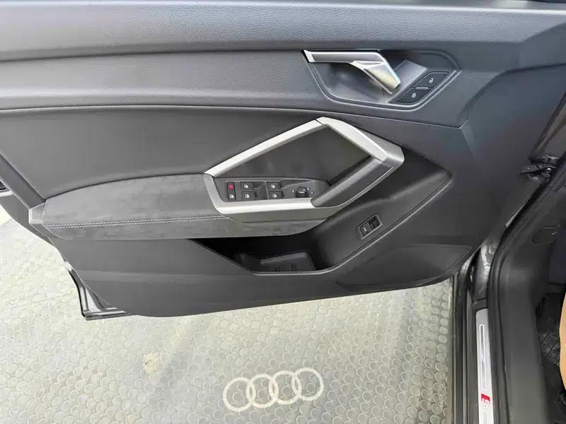 Audi Q3 2022 35 TFSI Fashion Dynamic Edition — миниатюра 10