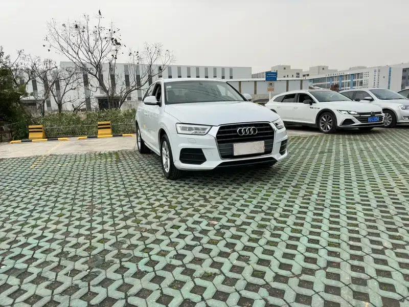 Audi Q3 2018 30th Anniversary Edition 30 TFSI Fashion Model — миниатюра 3