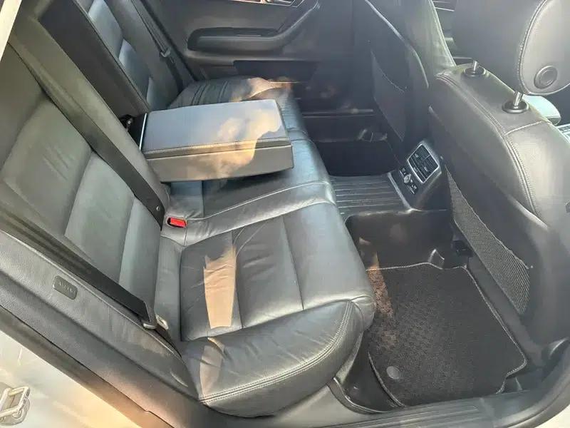 Audi A6L 2011 2.0 TFSI Automatic Comfort — миниатюра 5