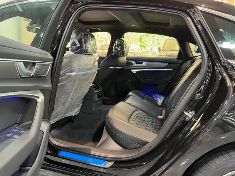 Audi A6L 2026 45 TFSI Premium Dynamic Edition — миниатюра 17