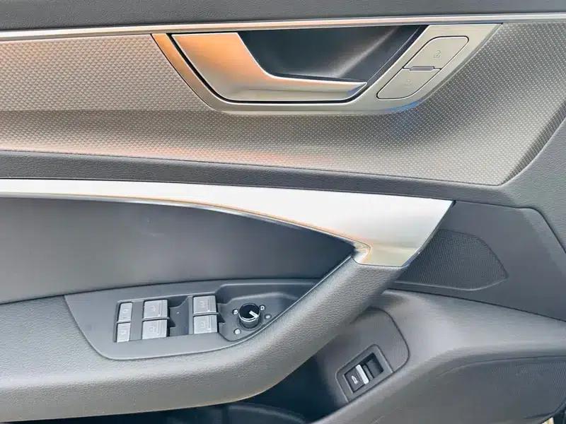 Audi A6L 2024 45 TFSI Premium Dynamic Edition — миниатюра 17