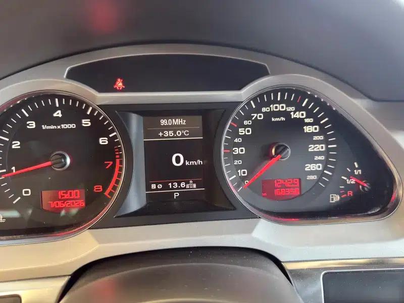 Audi A6L 2011 2.4L Technology Edition — миниатюра 8