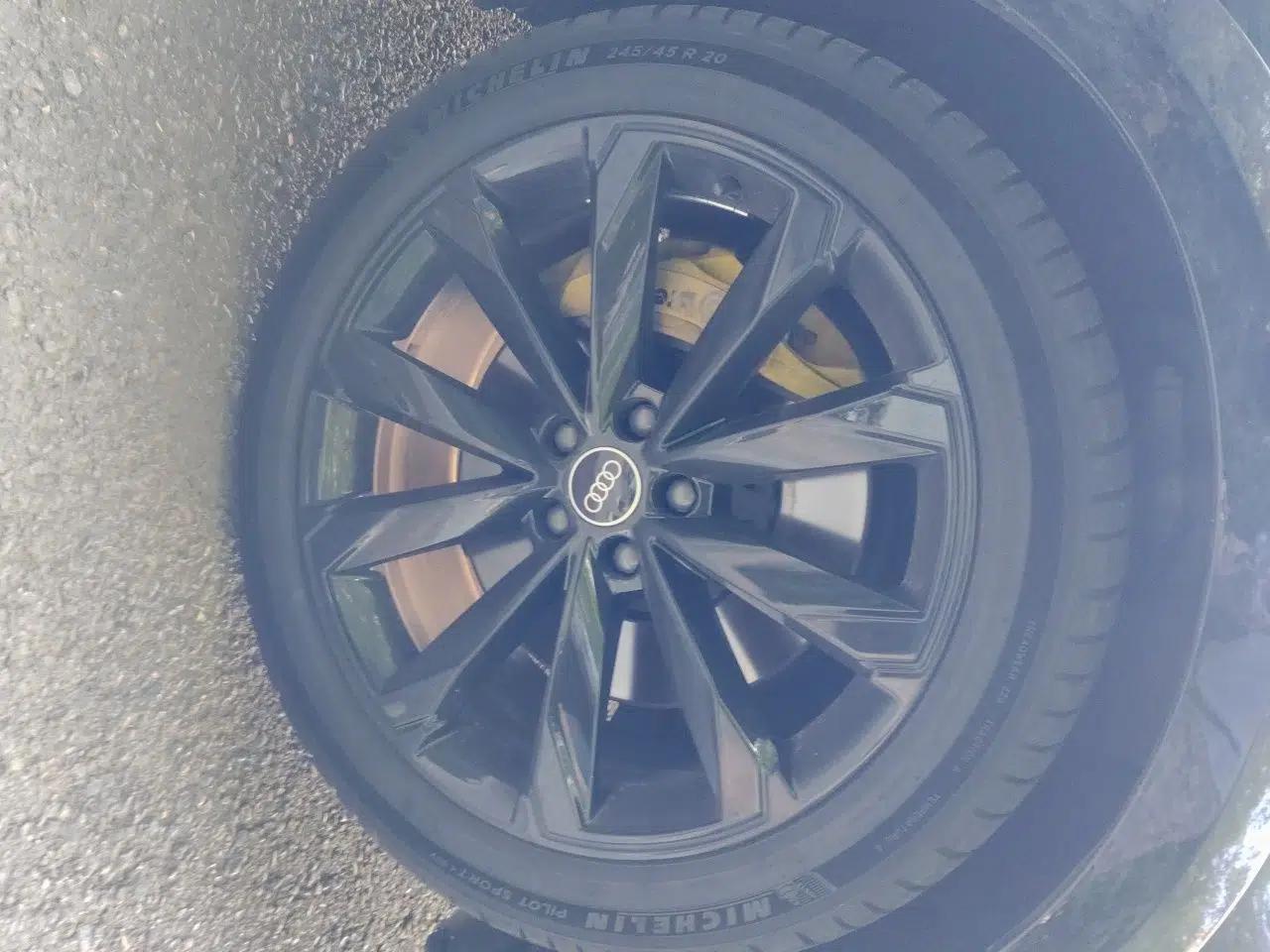 Audi A6 2021 allroad quattro Explorer 55 TFSI Prestige Off-Road Model — миниатюра 8