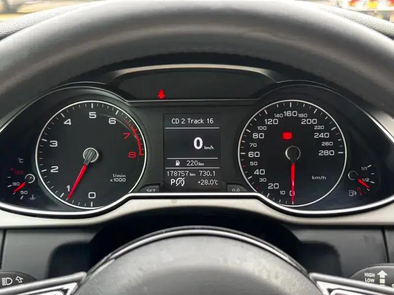 Audi A4L 2013 35 TFSI Automatic Comfort — миниатюра 21