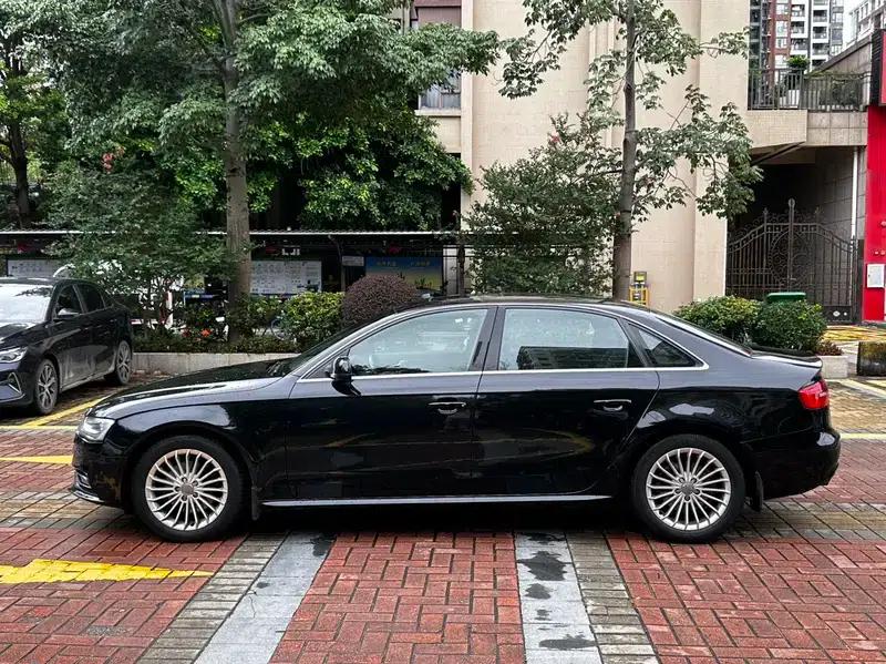 Audi A4L 2013 35 TFSI Automatic Comfort — миниатюра 4