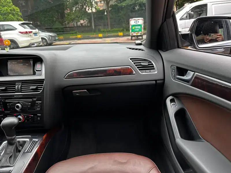 Audi A4L 2013 35 TFSI Automatic Comfort — миниатюра 31