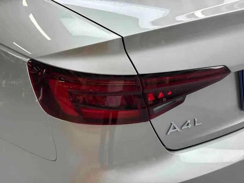 Audi A4L 2018 30th Anniversary Edition 40 TFSI Progressive — миниатюра 13