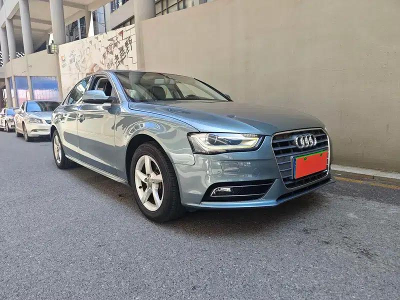 Audi A4L 2013 35 TFSI Automatic Standard Edition — миниатюра 3