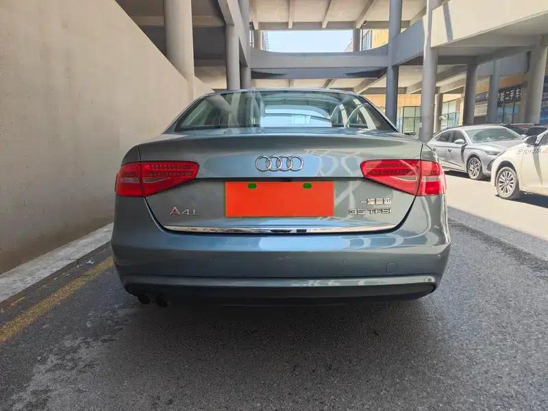 Audi A4L 2013 35 TFSI Automatic Standard Edition — миниатюра 5