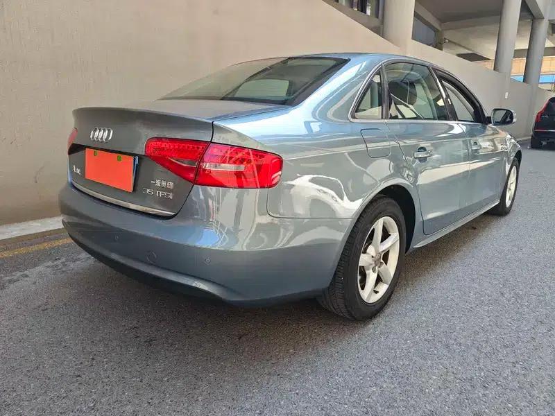 Audi A4L 2013 35 TFSI Automatic Standard Edition — миниатюра 6