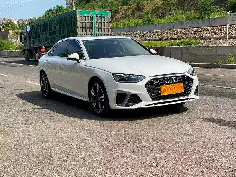 Audi A4L 2020 40 TFSI quattro Luxury Dynamic — миниатюра 3