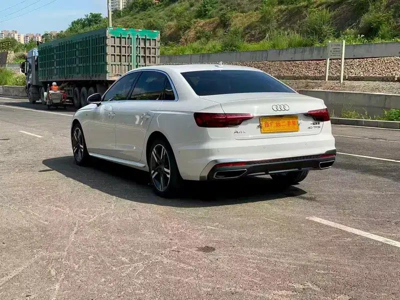 Audi A4L 2020 40 TFSI quattro Luxury Dynamic — миниатюра 4