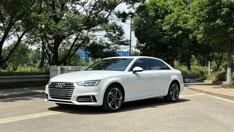 Audi A4L 2017 40 TFSI Sport — миниатюра 1
