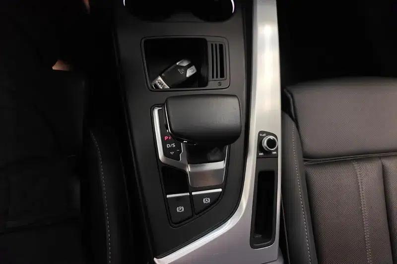 Audi A4L 2020 40 TFSI Fashion Dynamic Edition — миниатюра 15