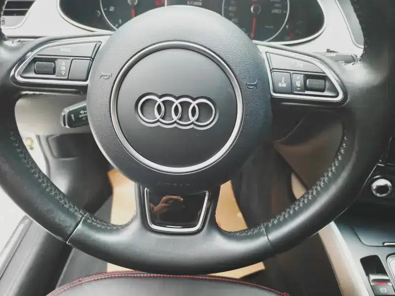 Audi A4L 2015 35 TFSI Automatic Standard Edition — миниатюра 11