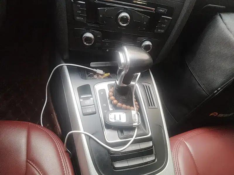 Audi A4L 2015 35 TFSI Automatic Standard Edition — миниатюра 14