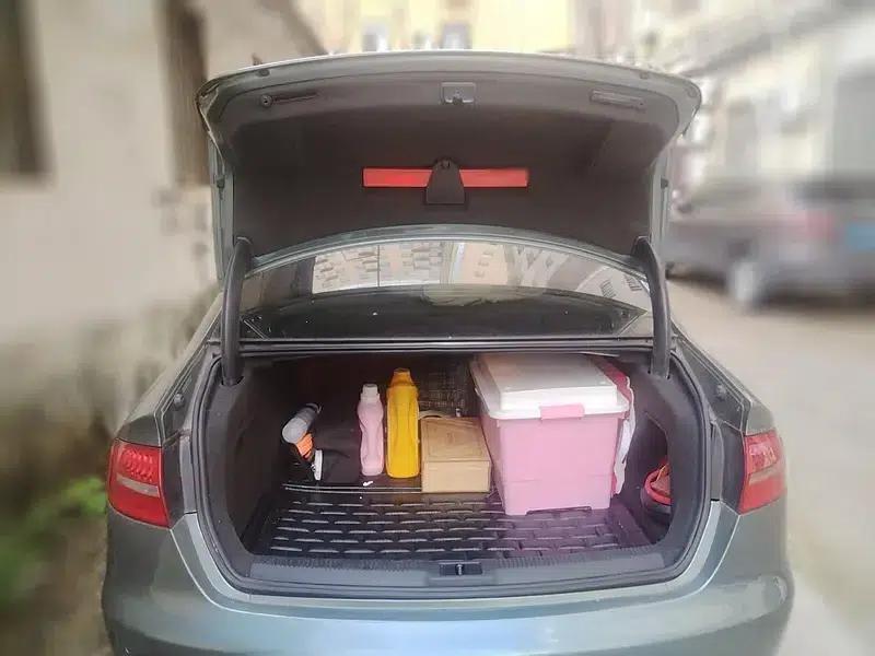 Audi A4L 2015 35 TFSI Automatic Standard Edition — миниатюра 21