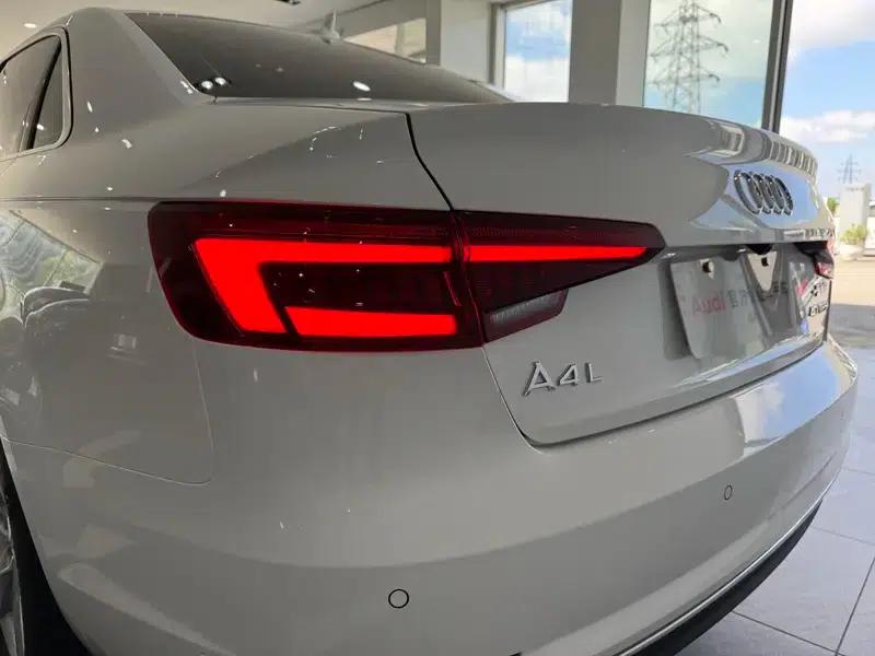 Audi A4L 2018 30th Anniversary Edition 40 TFSI Progressive — миниатюра 11