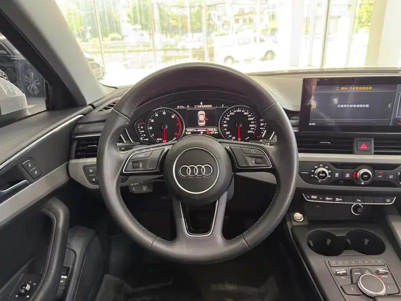 Audi A4L 2018 30th Anniversary Edition 40 TFSI Progressive — миниатюра 13