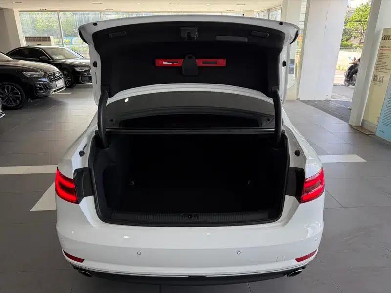 Audi A4L 2018 30th Anniversary Edition 40 TFSI Progressive — миниатюра 19