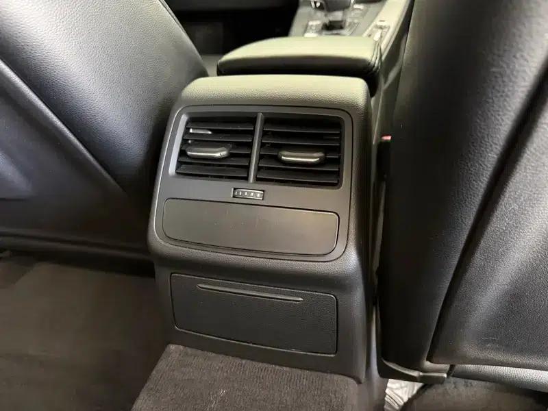 Audi A4L 2018 30th Anniversary Edition 40 TFSI Progressive — миниатюра 20